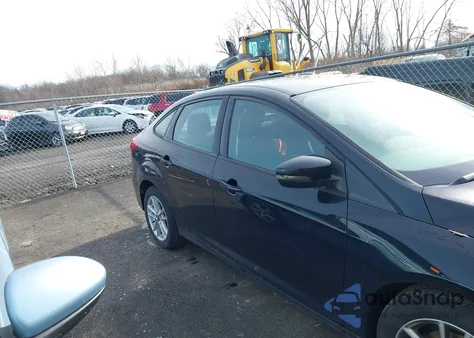2018 Ford Focus Se z USA, uszkodzony, nr VIN 1FADP3F28JL203666